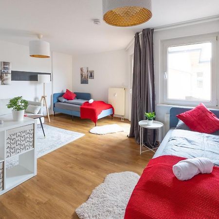 Fullhouse - Halle - T28 - Hawk Apartment Buitenkant foto