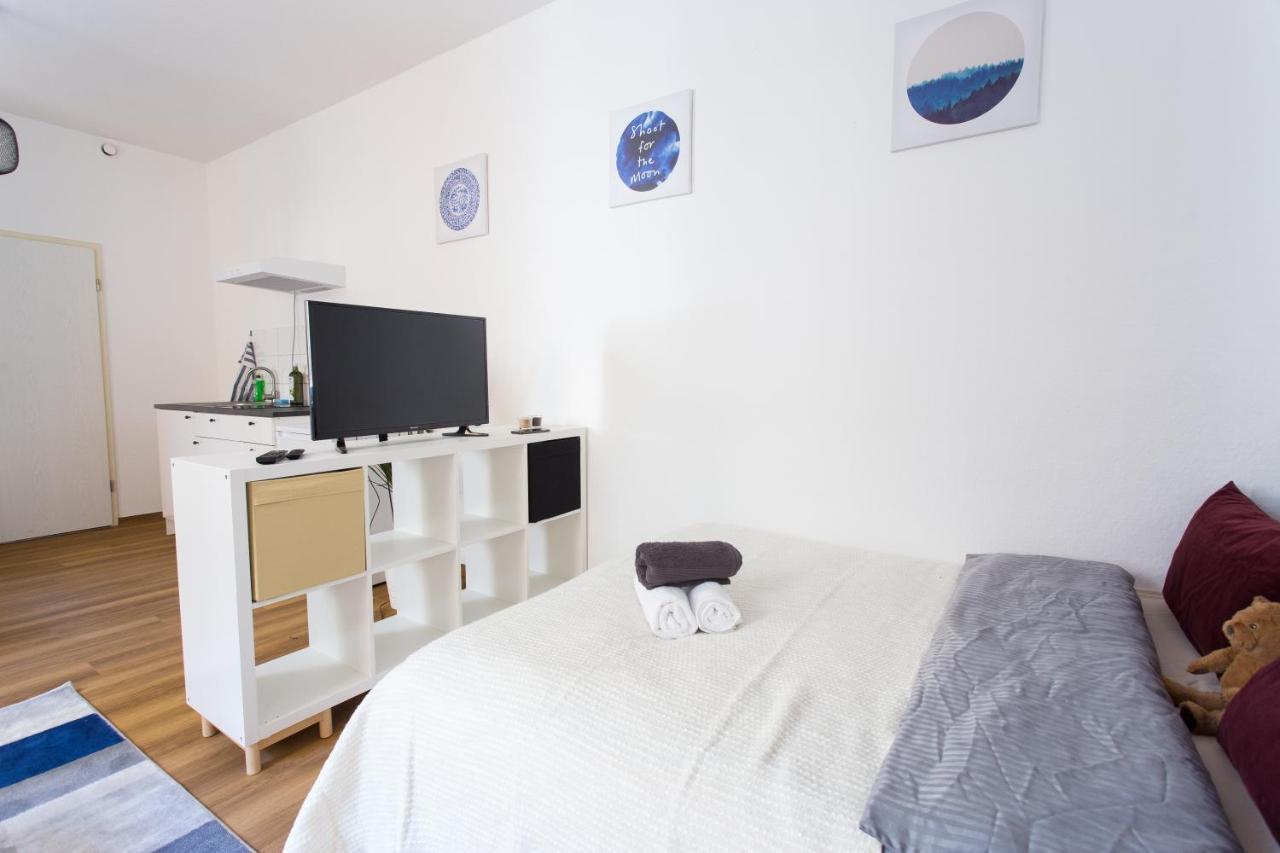 Fullhouse - Halle - T28 - Hawk Apartment Buitenkant foto